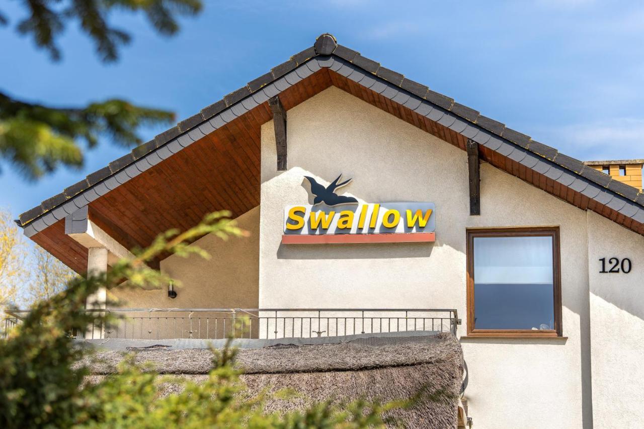 グジボボOsrodek Wypoczynkowy Swallowアパートメント エクステリア 写真